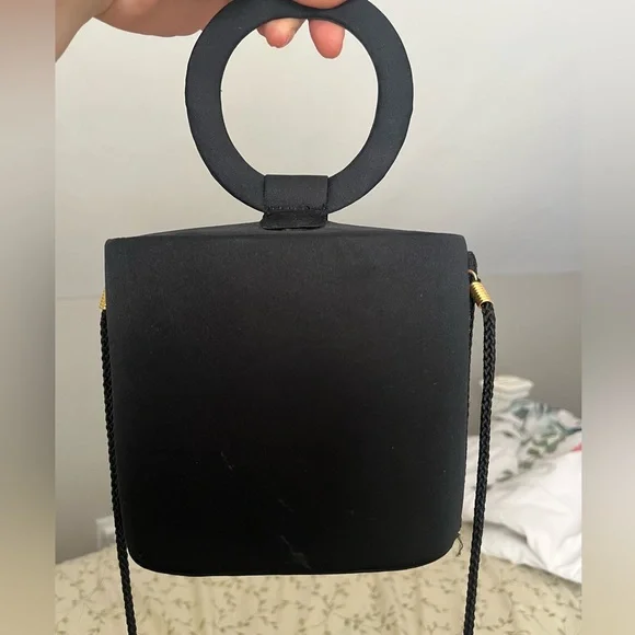 Vintage Red and Black Floral Clutch - Picture 2 of 4